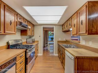 2205 Daybreak Ct, Anchorage, AK 99501