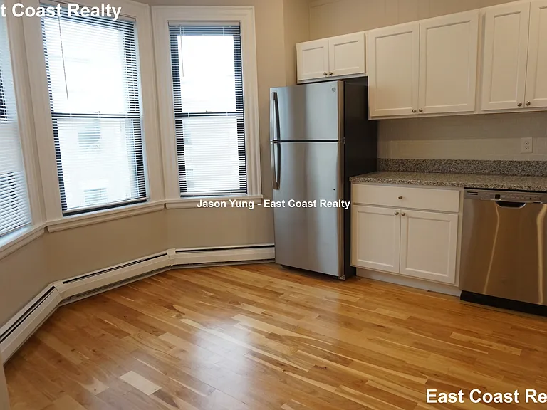 72 Gardner St #C3 — Photo 17