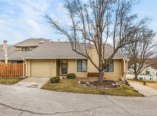 12326 Charlotte St UNIT 3D, Kansas City, MO 64146