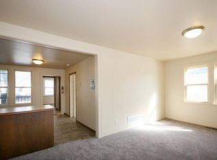 1099 Bush Ave APT 4, Saint Paul, MN 55106