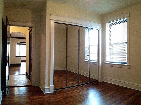 5th image of 4647 Wilcox Ave