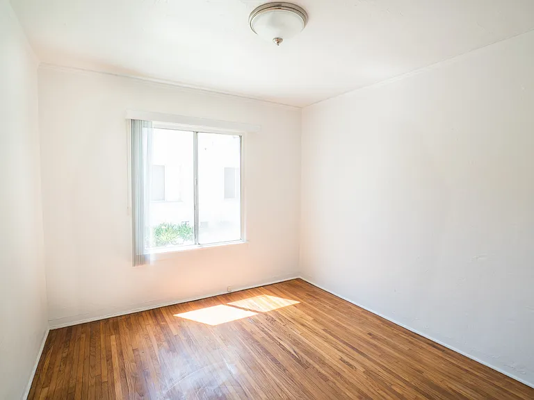 818 Grant St — Photo 11
