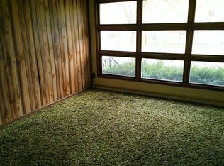 1306 Pierce Ave, Rockford, IL 61103