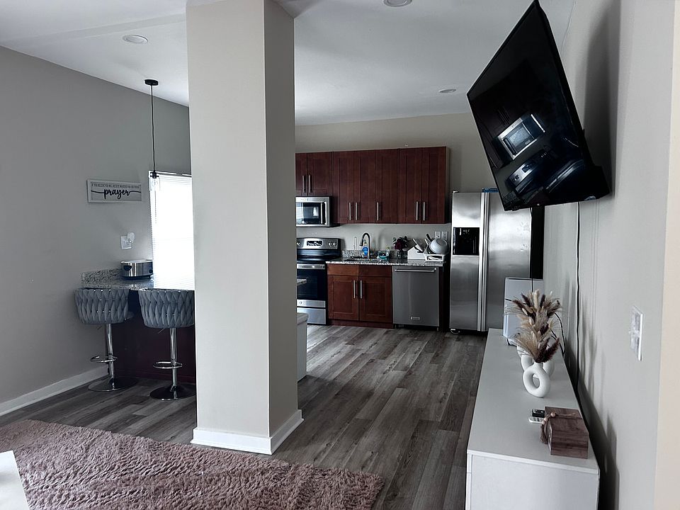 View toward kitchen