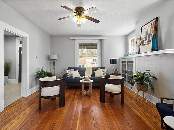 3rd image of 4624 Greensprings Ave
