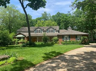 44 Dukes Cir, Lincolnshire, IL