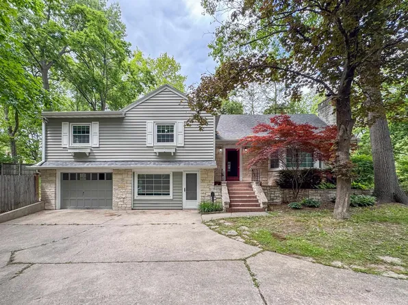 124 Palm Ave, Rockford, IL 61107