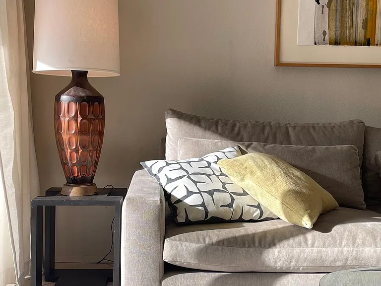433 N Hermosa Dr — Photo 1