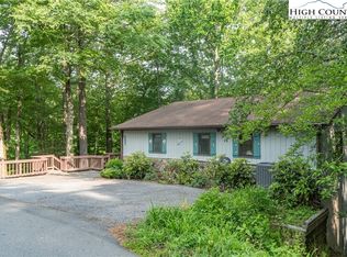 237 Horseshoe Dr, Boone, NC 28607