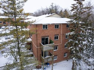 23 Meadow Ln #7, Barrie, ON L4N7K3