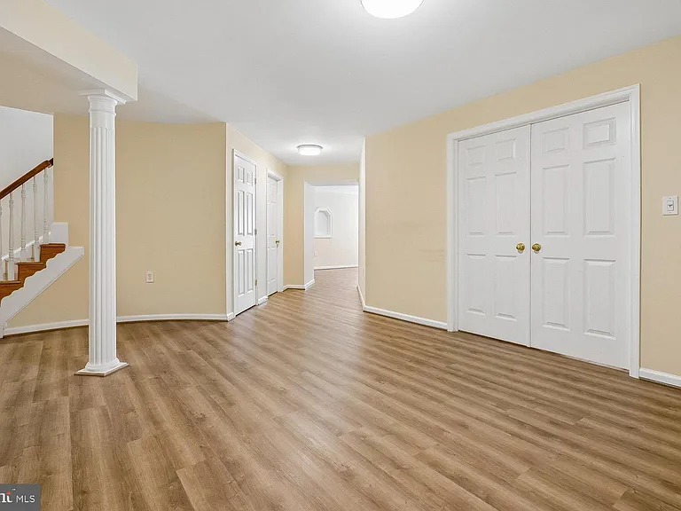 9059 Galvin Ln — Photo 56