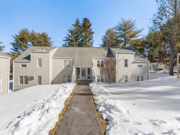 1802 Holly Stream Court, Brewster, NY 10509