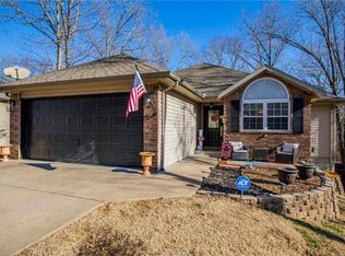 19 Sunderland Dr, Bella Vista, AR 72714