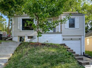 4127 Binney St, Omaha, NE 68111