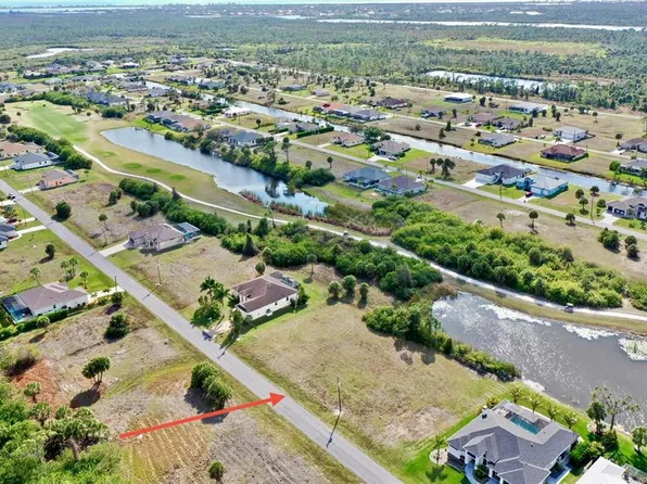 46 Pine Valley Pl #668, Rotonda West, FL 33947