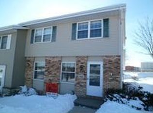 5140 Saratoga Rd, Dubuque, IA 52002