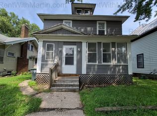 1404 W 2nd St, Waterloo, IA 50701