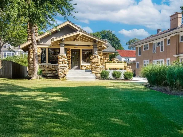 1220 W 51st St, Kansas City, MO 64112