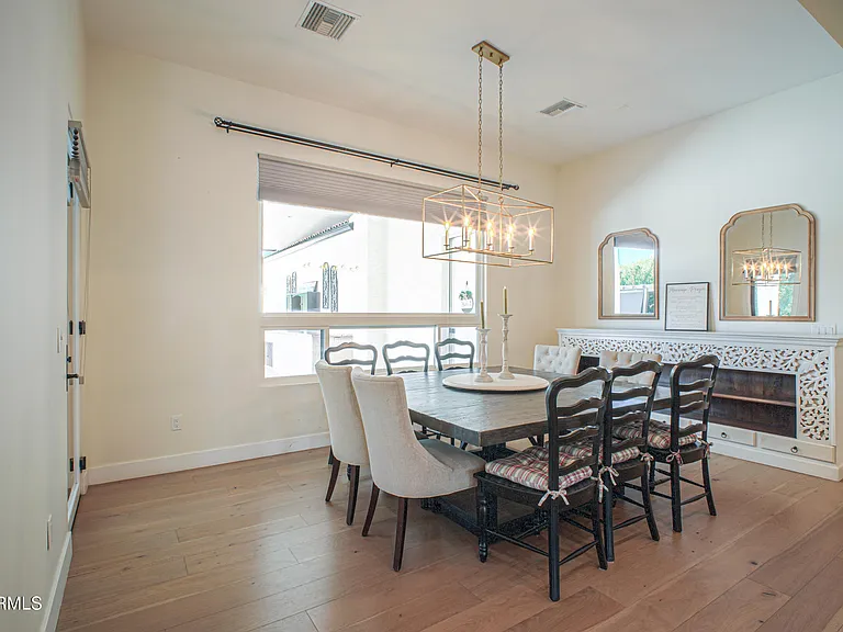 12424 E Victoria St — Photo 28