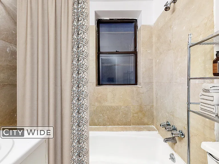 345 E 65th St #1B — Photo 7