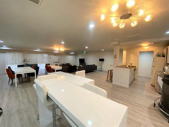 700 N Washington St #209 — Photo 33