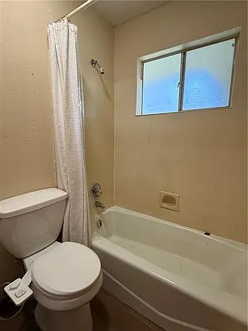 214 Darwin Dr — Photo 17
