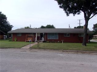 1210 Rock St, Bowie, TX 76230