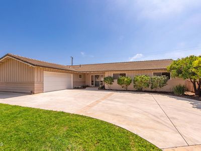320 Calle Larios, Camarillo, CA, 93010