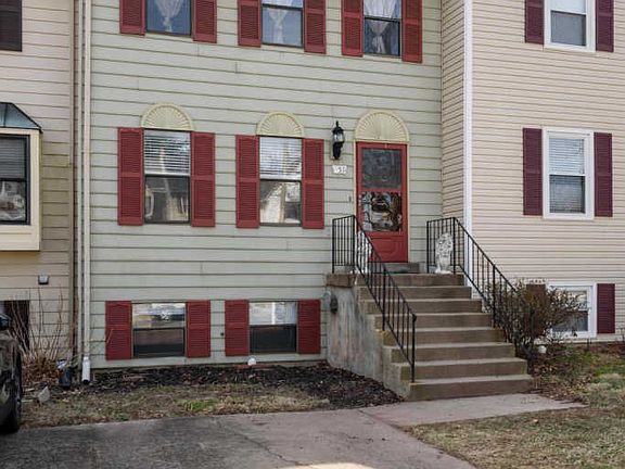 2nd image of 955 Barton Oaks Pl