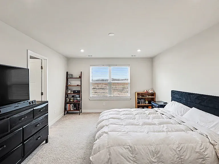 1145 Riverbrook Dr — Photo 12