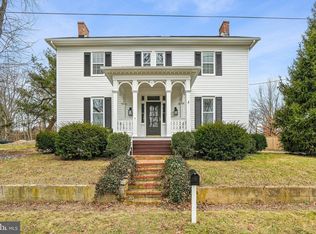 8821 Clemsonville Rd, Mount Airy, MD 21771