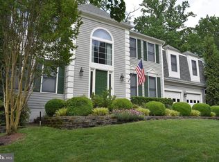 8223 Hemlock Ridge Rd, Fairfax Station, VA 22039