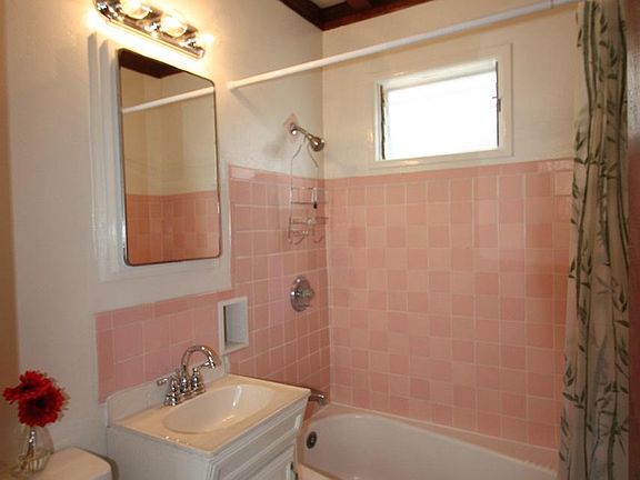 5th image of 3714 Glendon Ave