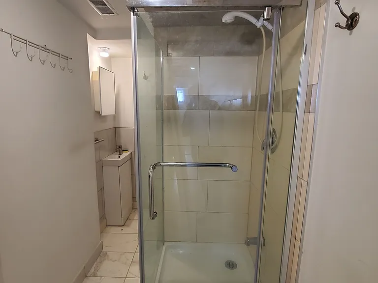 369 Georgian Dr #3 — Photo 5