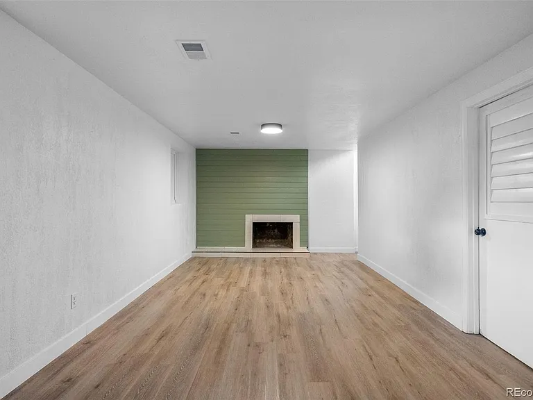 15974 E Baltic Pl — Photo 19