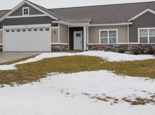 1712 Water Lily Ln, Wayland, MI 49348