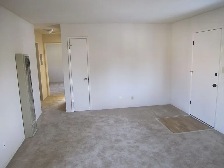 2220 Curtner Ave — Photo 5