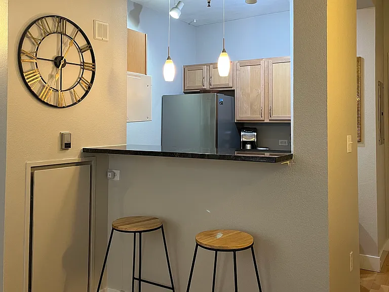444 17th St #709 — Photo 8