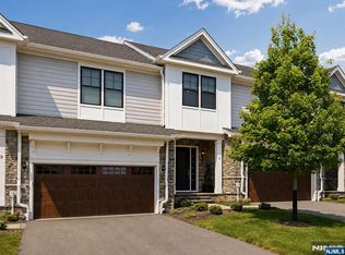5 Saint Andrews Circle Riv, Westwood, NJ 07675