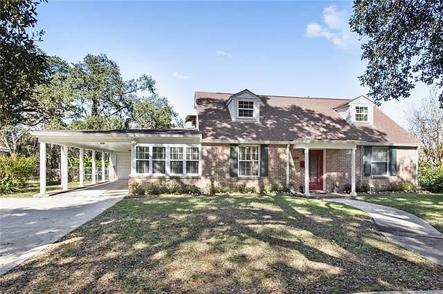 1st image of 108 Fairfax Pl