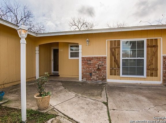 4th image of 7102 Cypress Grove Dr