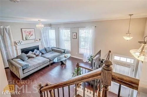 711 Sunset Park Dr — Photo 5