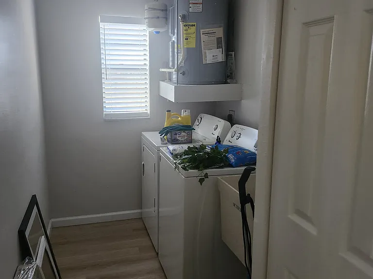 215 Beach Ln #A — Photo 4