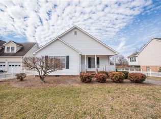 1935 Penny Ln, Winston Salem, NC 27127