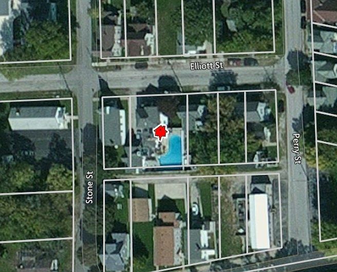 1st image of 917 Elliott St