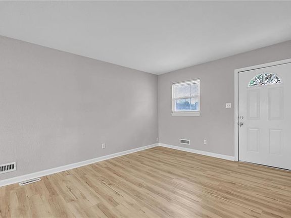 3rd image of 2934 E Little Creek Rd