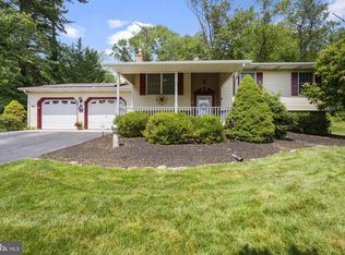 6 Tiffany Ct, Westminster, MD 21157