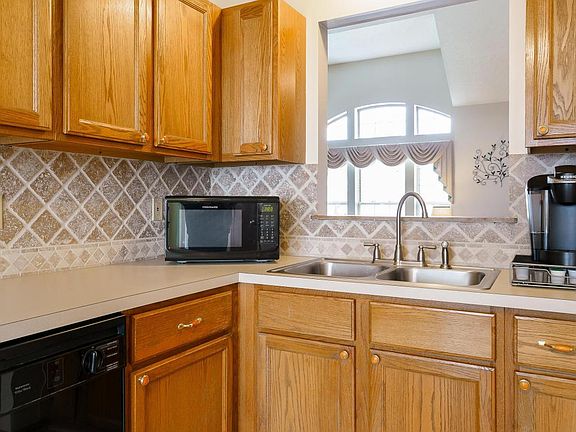 5th image of 5644 Hillcoat Dr