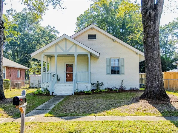 27 Oak St NE, Rome, GA 30161