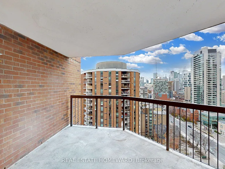77 Maitland Pl #1827 — Photo 17
